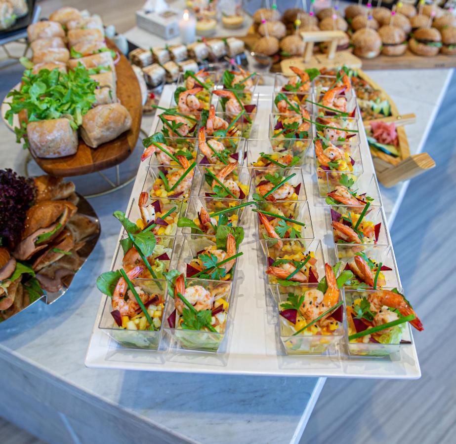 Waves Aqua Resort Kenitra Exterior photo Canapés
