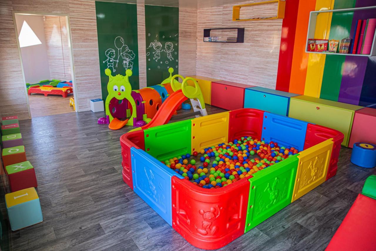 Waves Aqua Resort Kenitra Exterior photo A ball pit